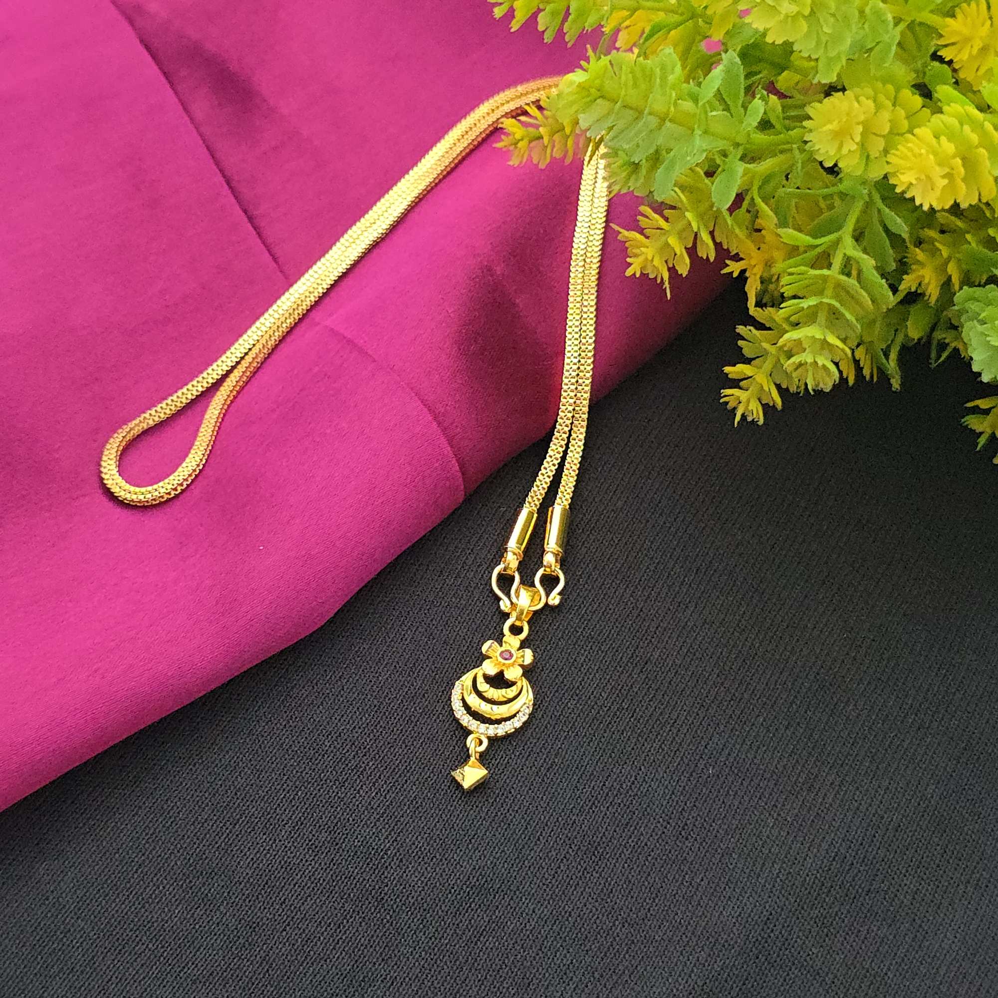 Peacock pendant short chain 18"inches 