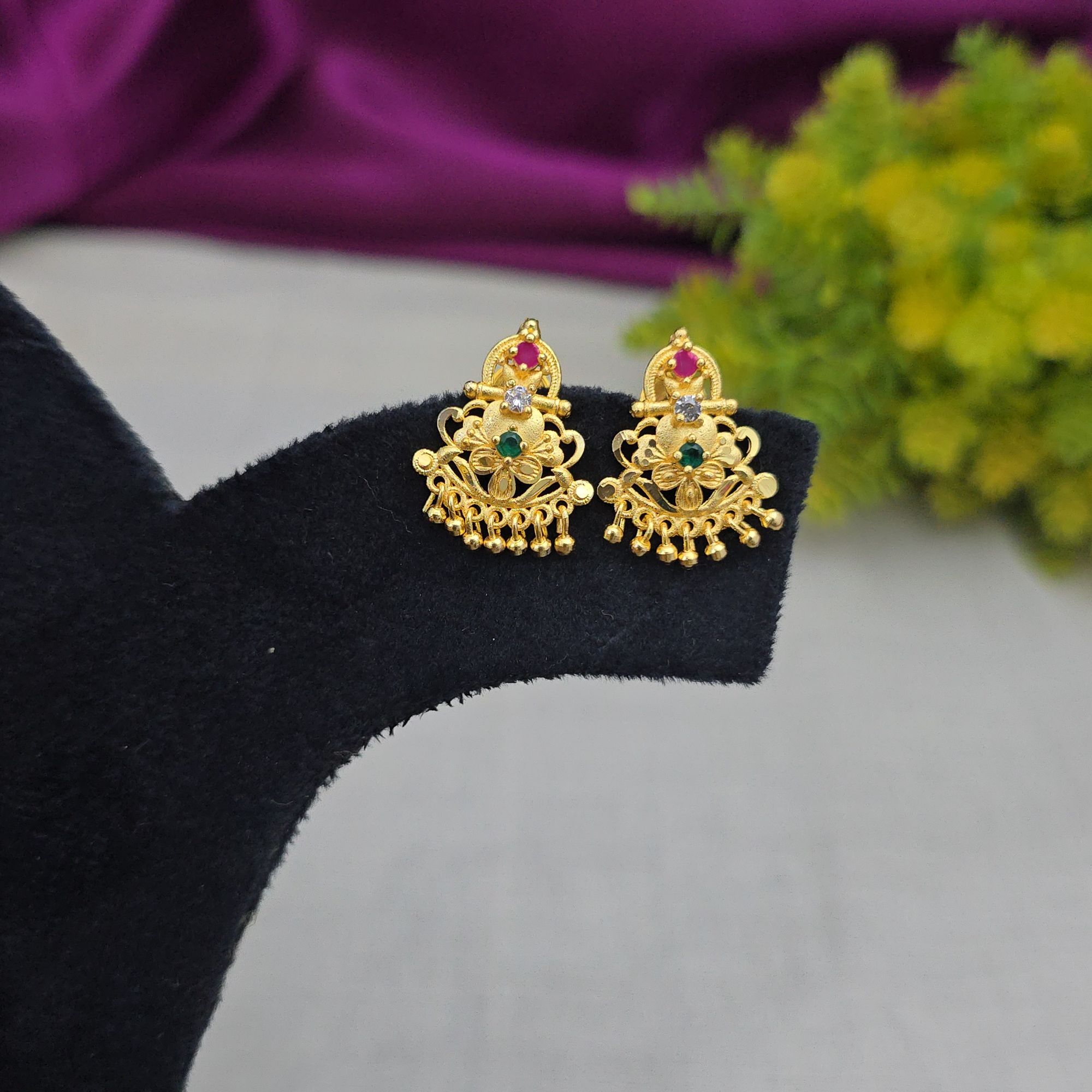 Floral earring collection 
