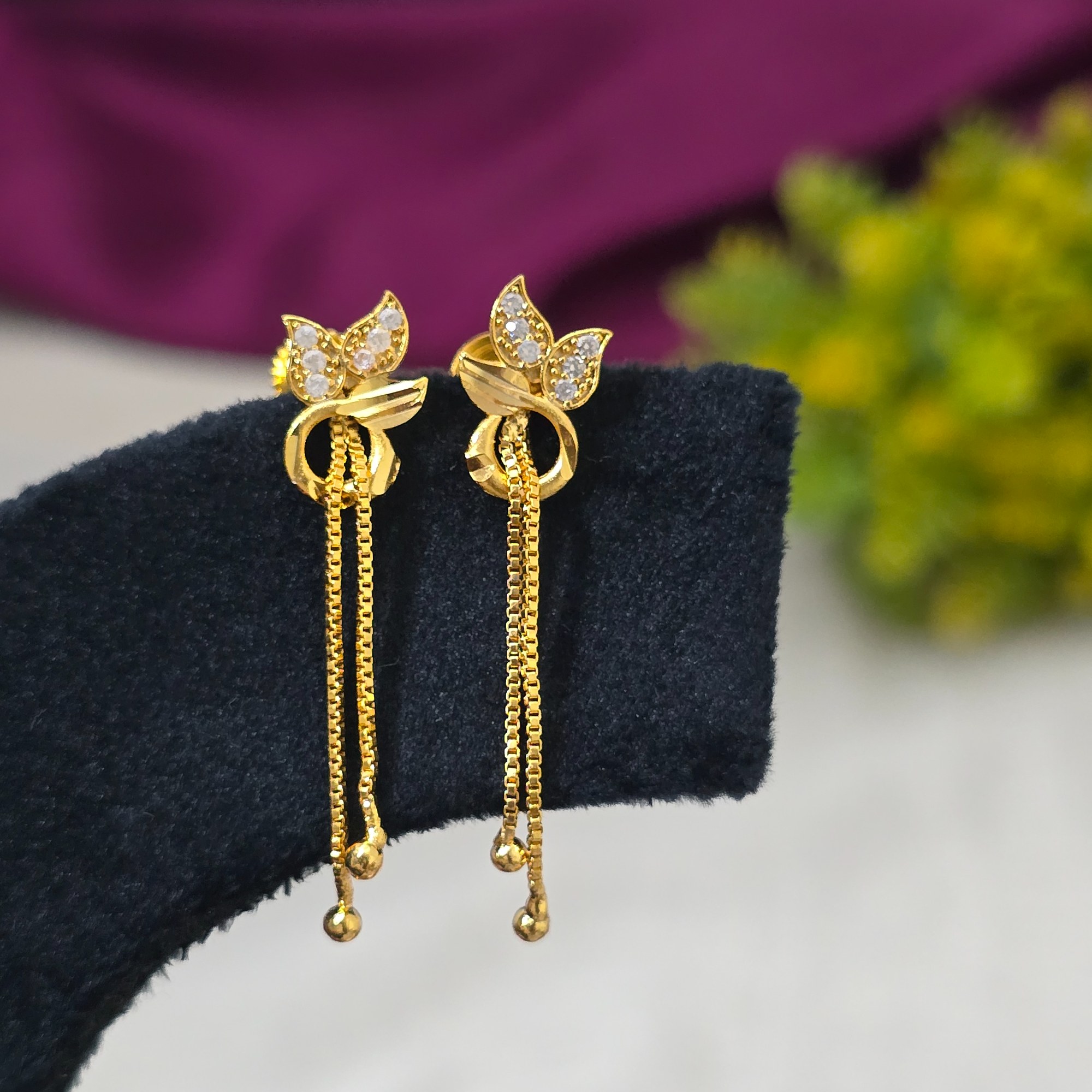 One gram forming earring 