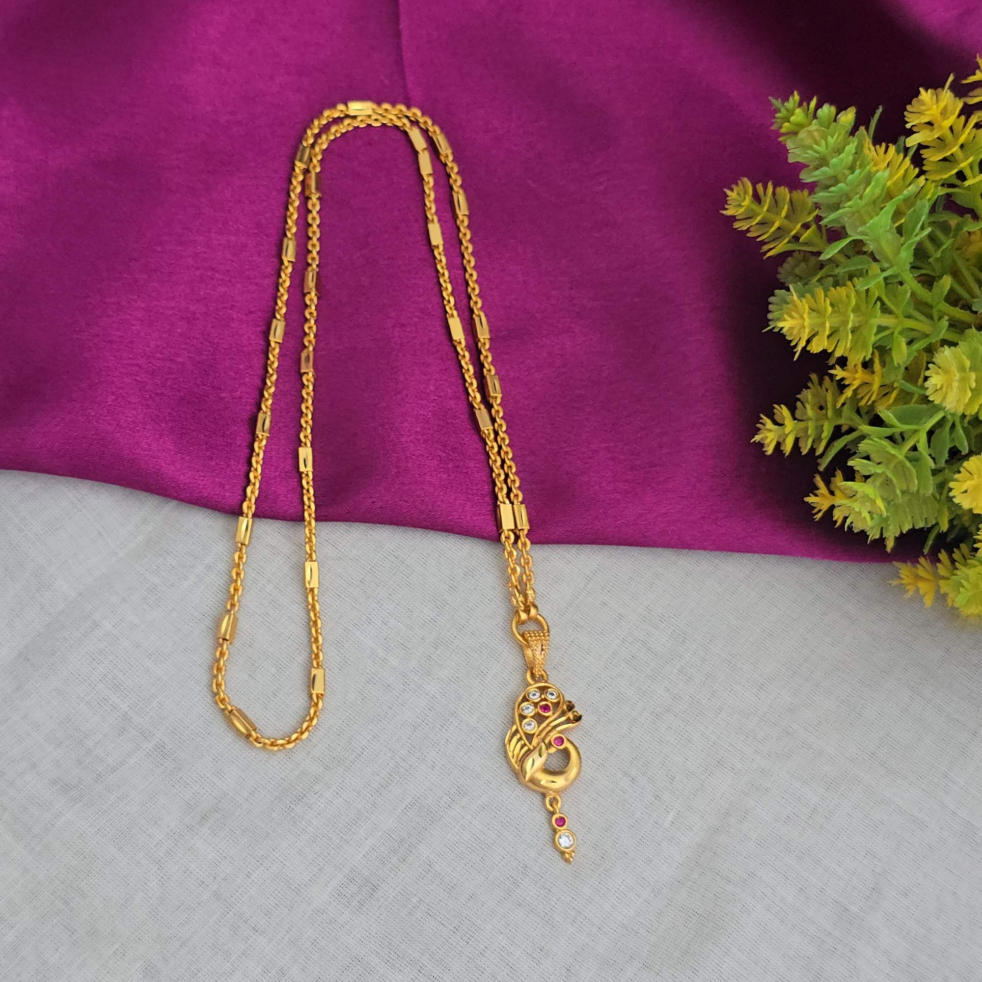 Peacock Pendant Dollar Chain 