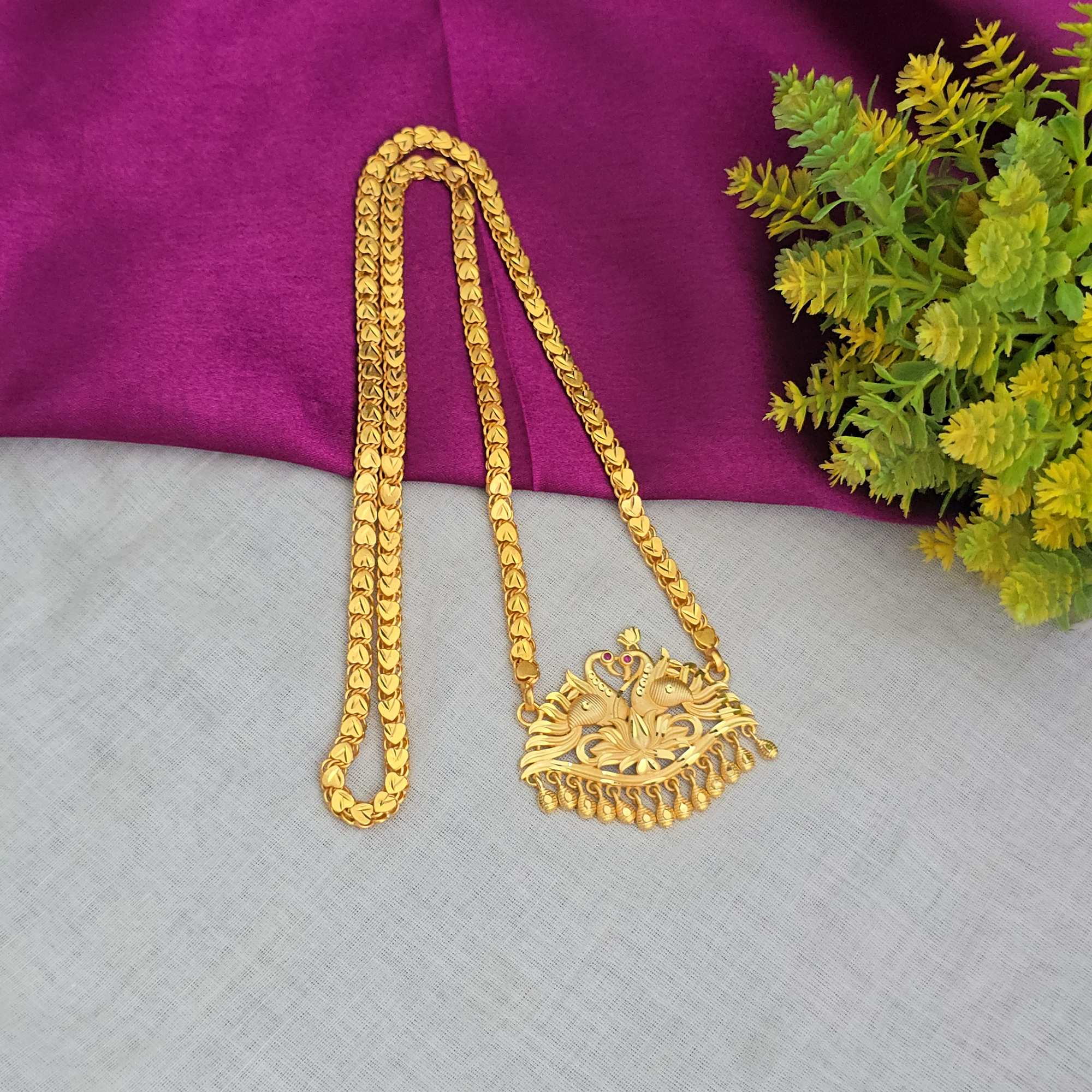 Peacock Pendant Dollar chain 
