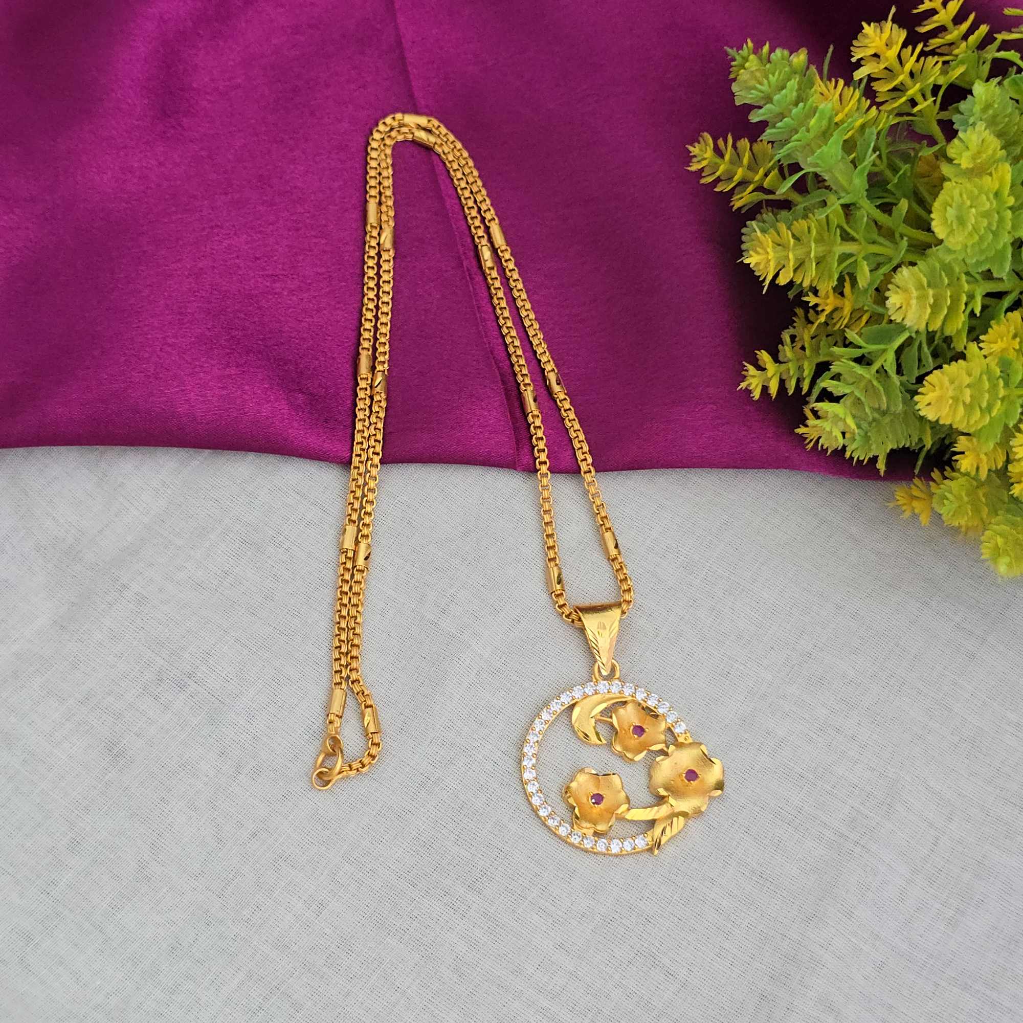 Floral Dollar Chain 