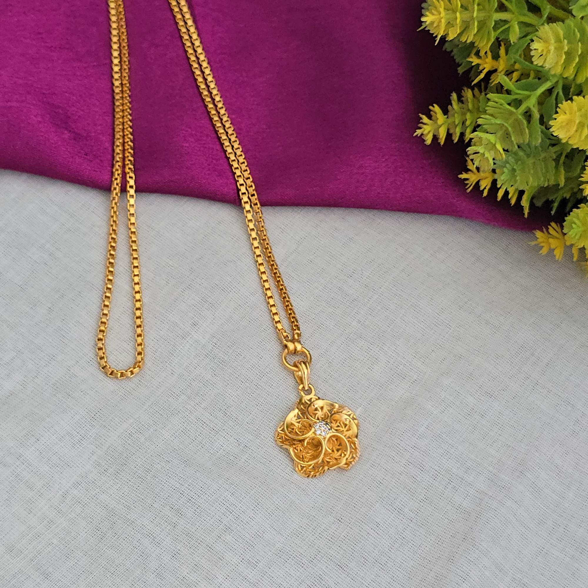 Floral Dollar Chain 